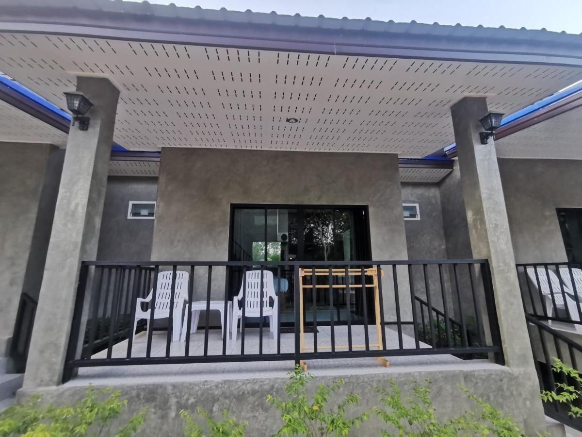 Baan Chainarong 란타섬 외부 사진